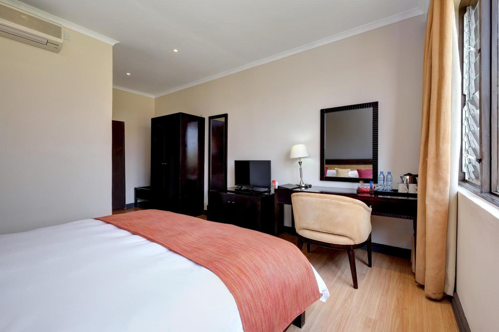Protea Hotel By Marriott Chipata מראה חיצוני תמונה