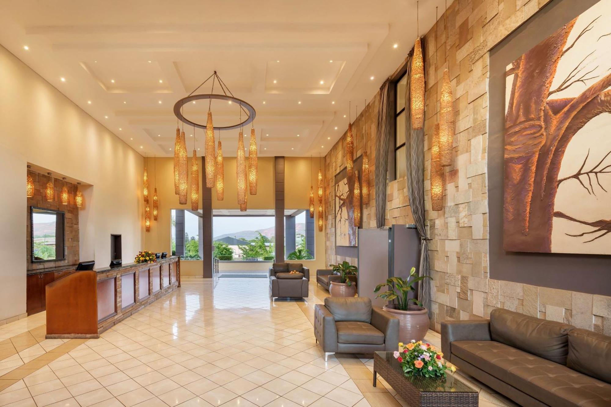 Protea Hotel By Marriott Chipata מראה חיצוני תמונה