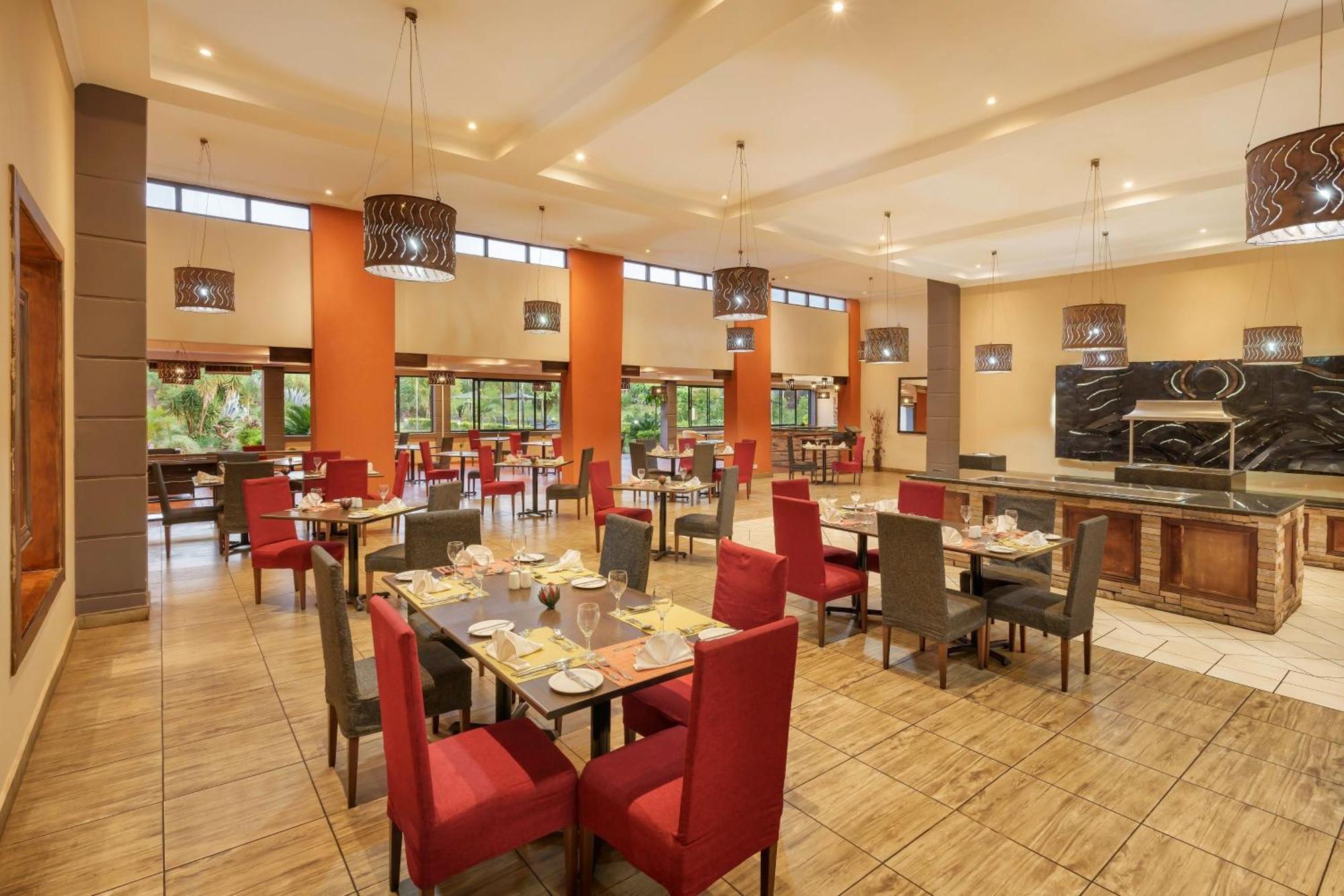 Protea Hotel By Marriott Chipata מראה חיצוני תמונה
