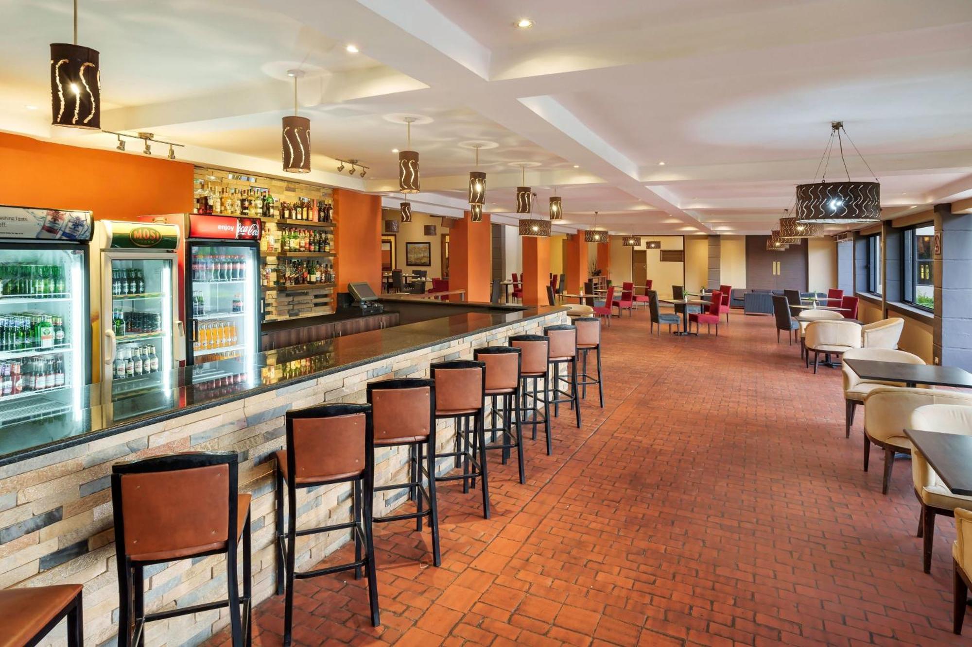 Protea Hotel By Marriott Chipata מראה חיצוני תמונה