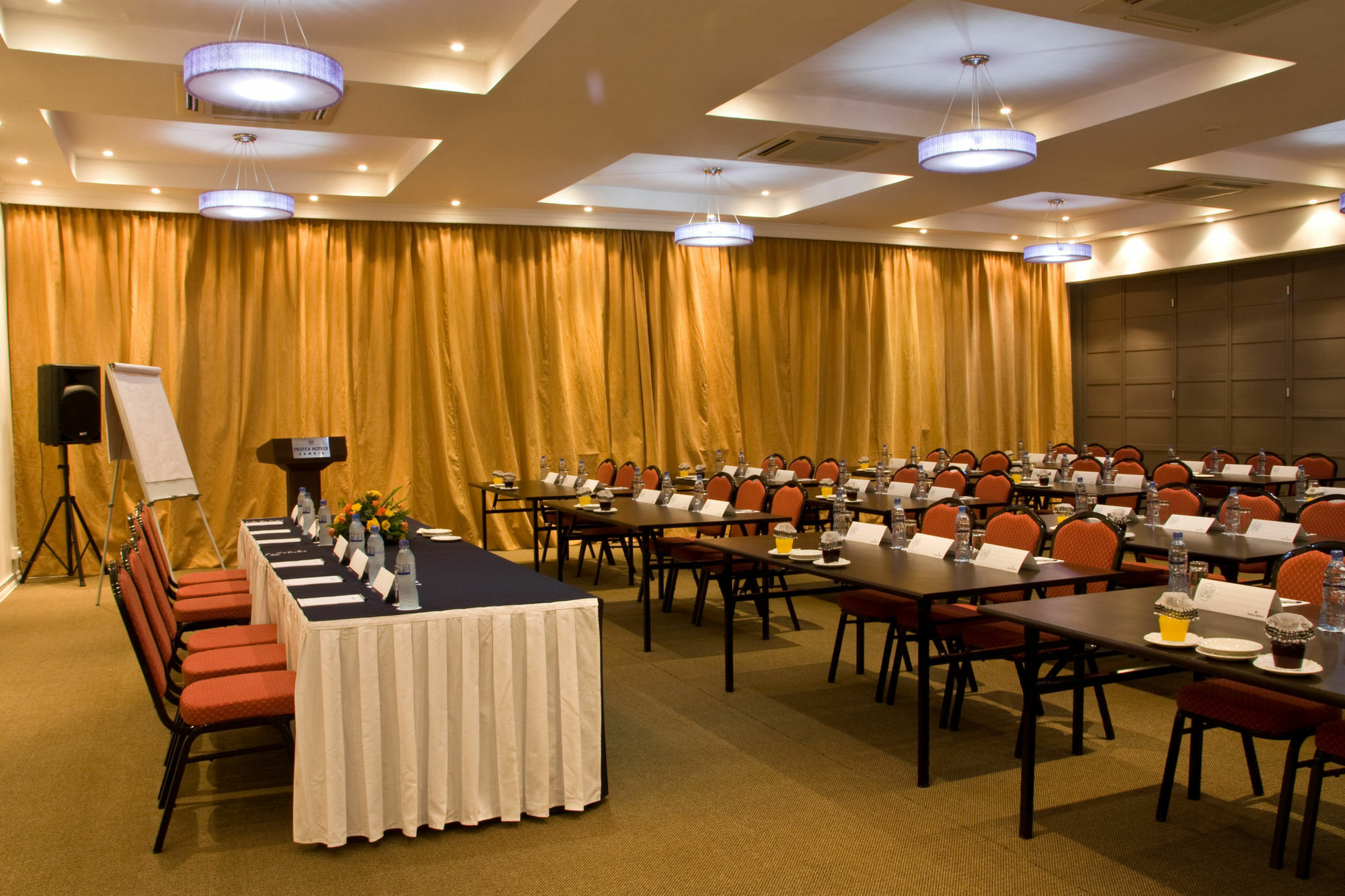 Protea Hotel By Marriott Chipata מראה חיצוני תמונה